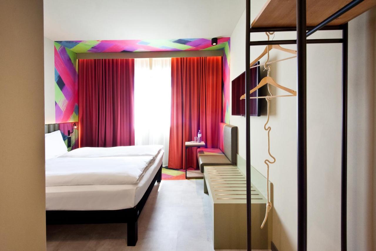 Ibis Styles Parndorf Neusiedler See Exterior foto