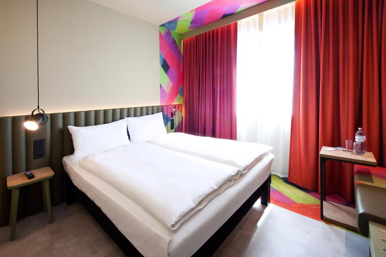 Ibis Styles Parndorf Neusiedler See Exterior foto