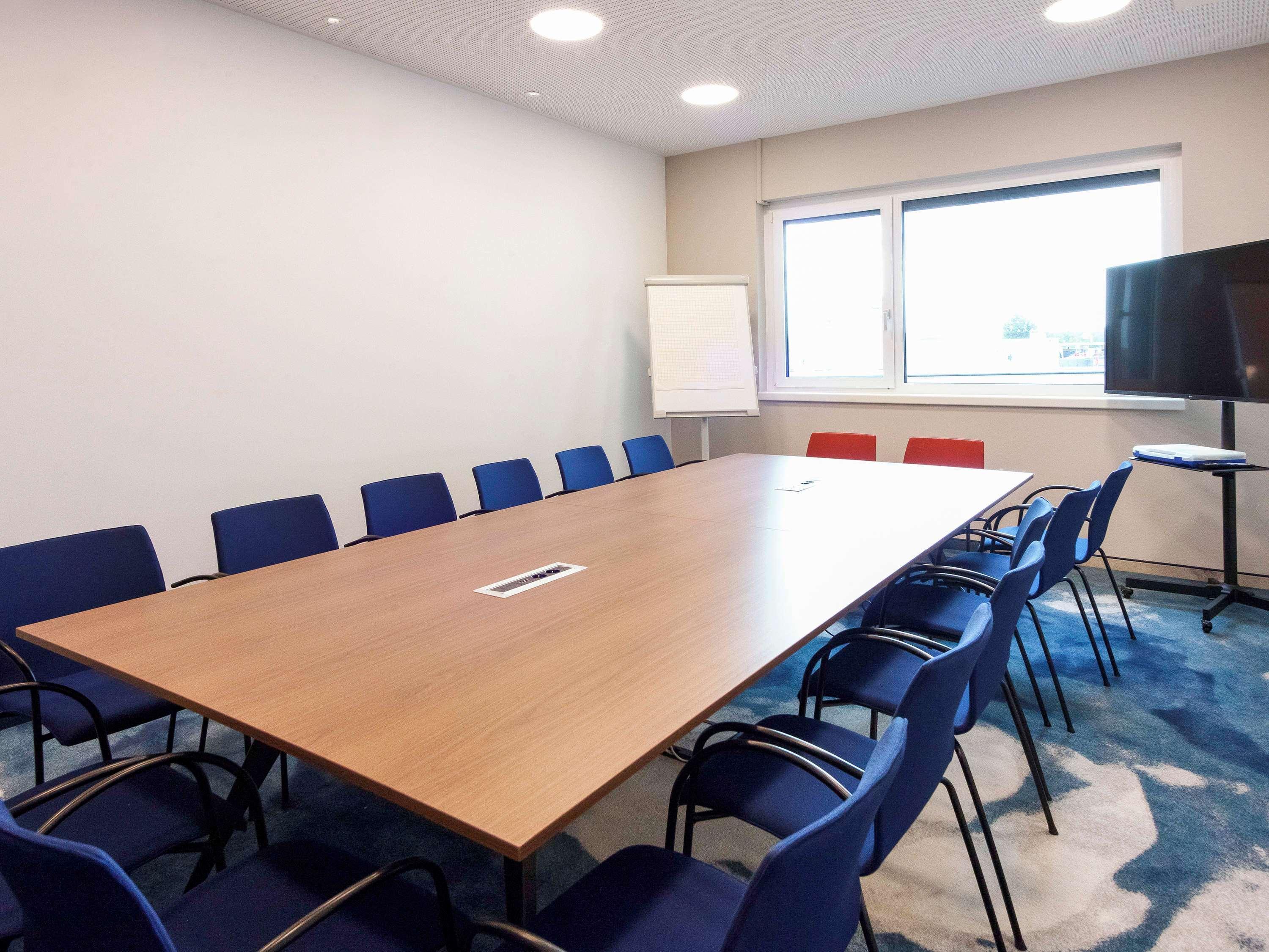 Ibis Styles Parndorf Neusiedler See Exterior foto